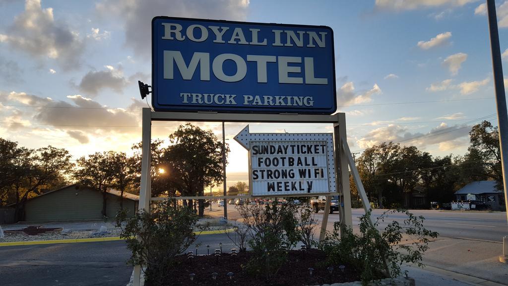 Early Royal Inn מראה חיצוני תמונה