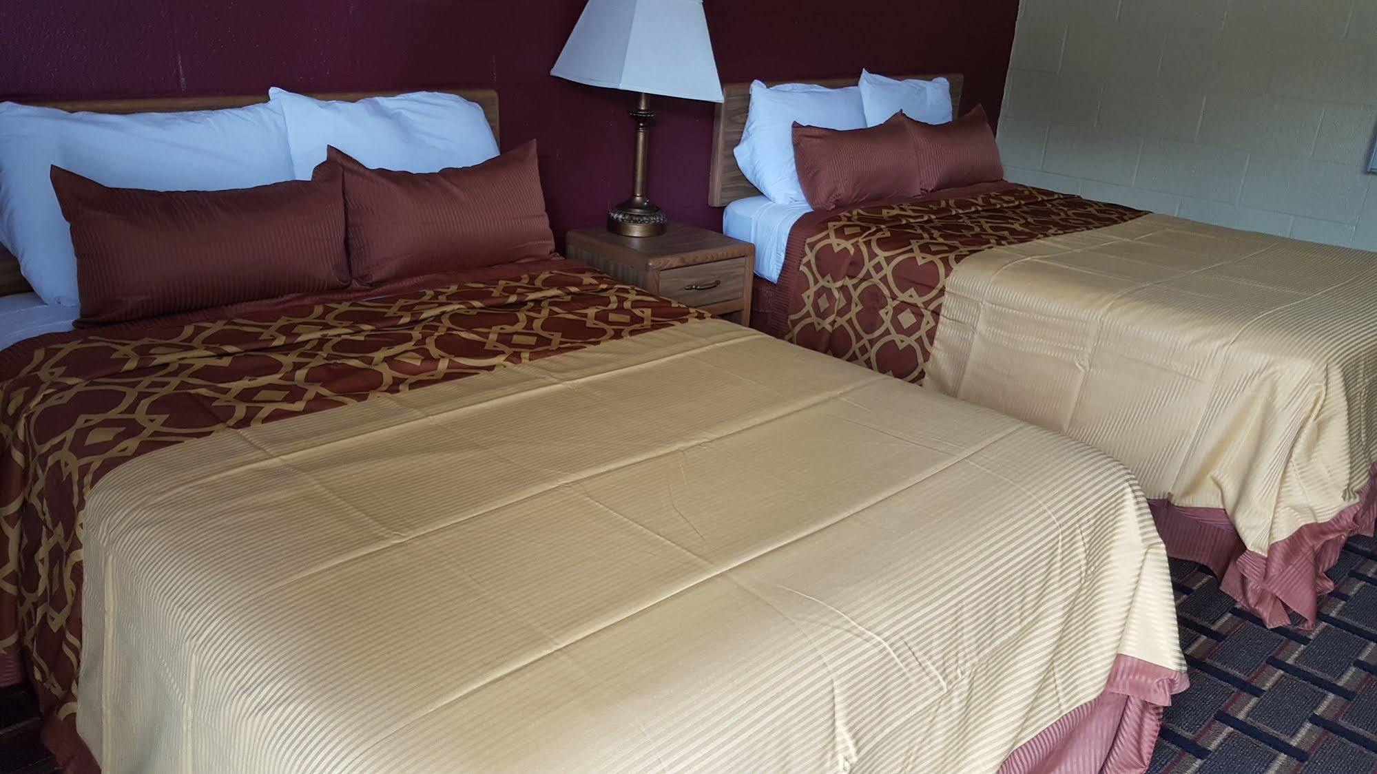 Early Royal Inn מראה חיצוני תמונה